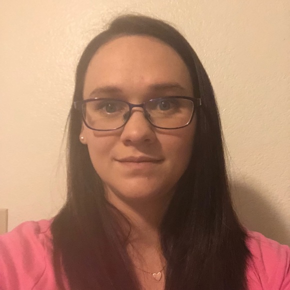 Meet your Posher, Hayley - Picture 1 of 1